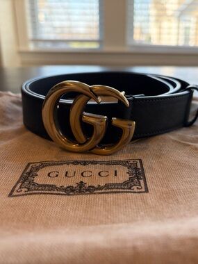 Authentic 90” Gucci Women’s Black Leather Belt with Gold Interlocking GG Buckle